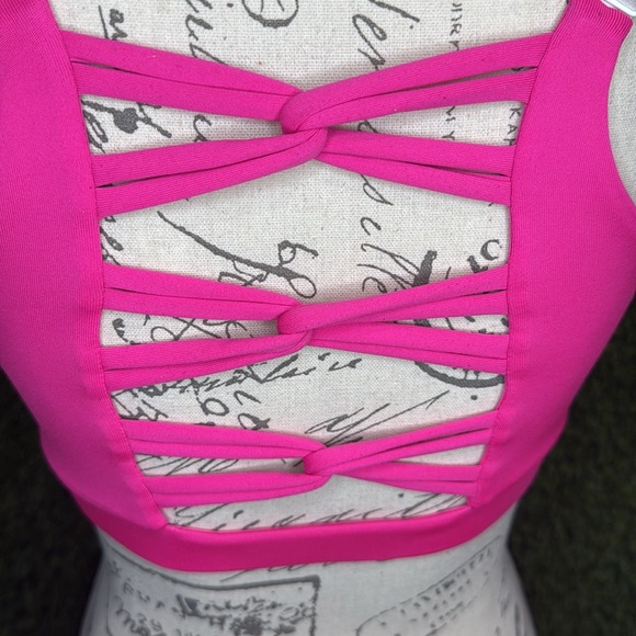 EUC Rare Discontinued Bombshell Sportswear Kitty Sports Bra Size M - Picture 10 of 14